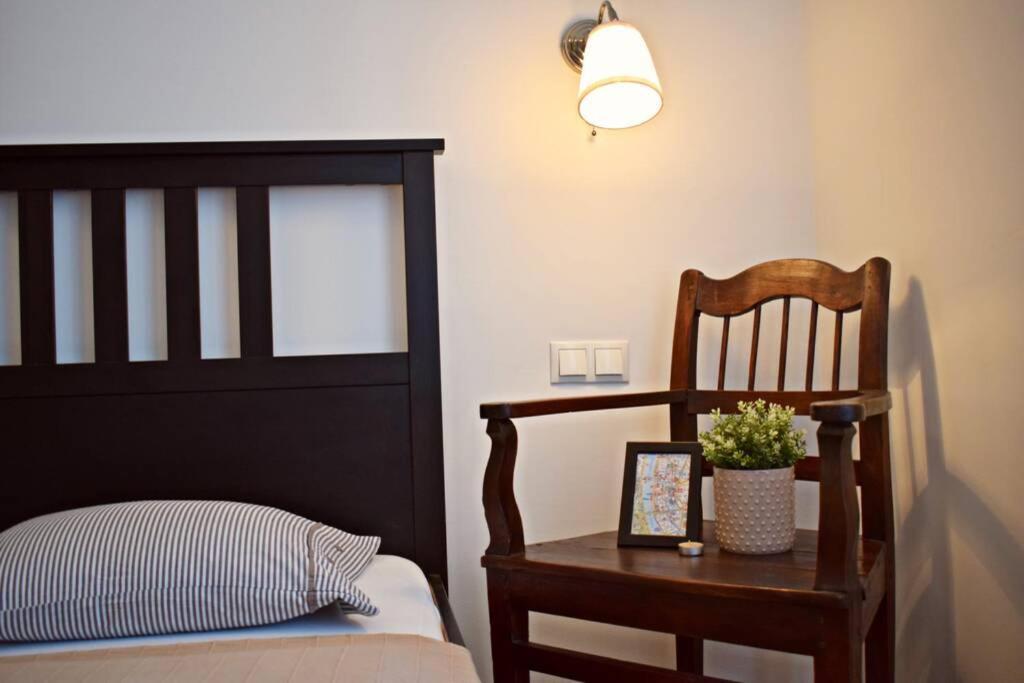 Central Budapest Apartment In Historical Building With Free Private Parking Luaran gambar