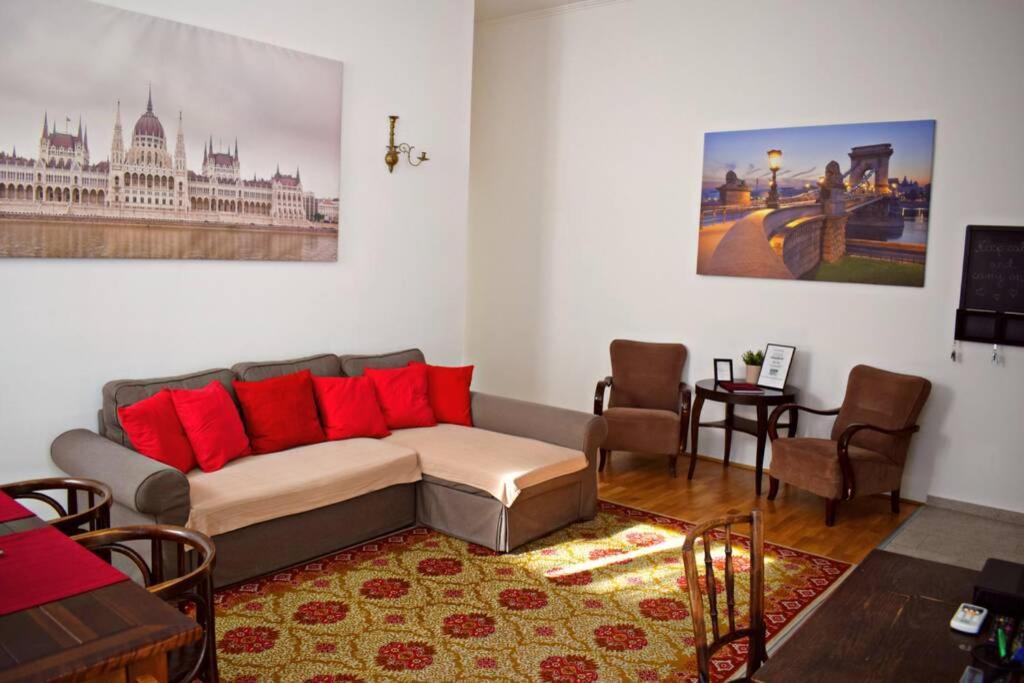 Central Budapest Apartment In Historical Building With Free Private Parking Luaran gambar