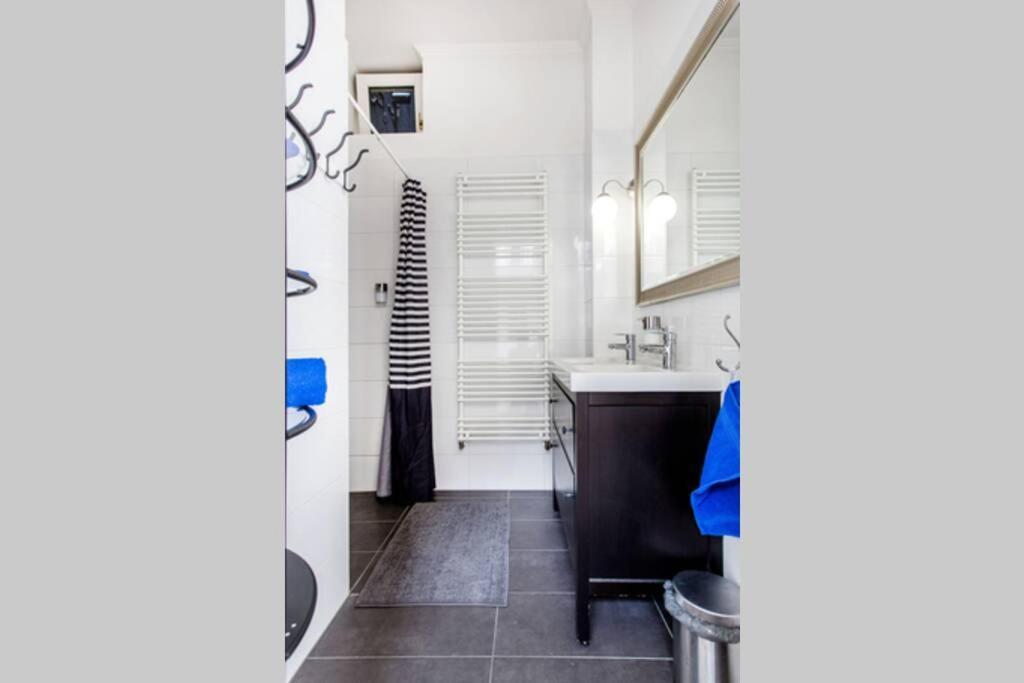 Central Budapest Apartment In Historical Building With Free Private Parking Luaran gambar